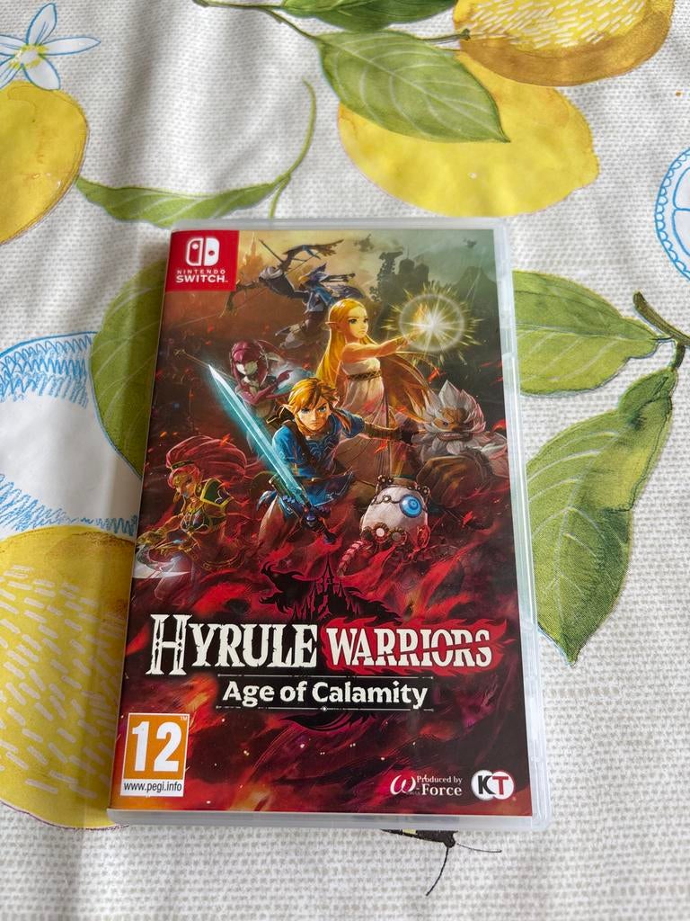 Hyrule Warriors: Age of Calamity - Nintendo Switch, Avontuur en Actie, Gebruikt, 1 speler, Eén computer