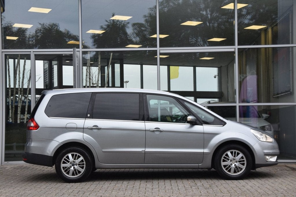 Ford Galaxy 2.0-16V Ghia Airco Elek. Ramen 7 Persoons Lm-Vel, Auto's, Ford, Voorwielaandrijving, Stof, Gebruikt, Zwart