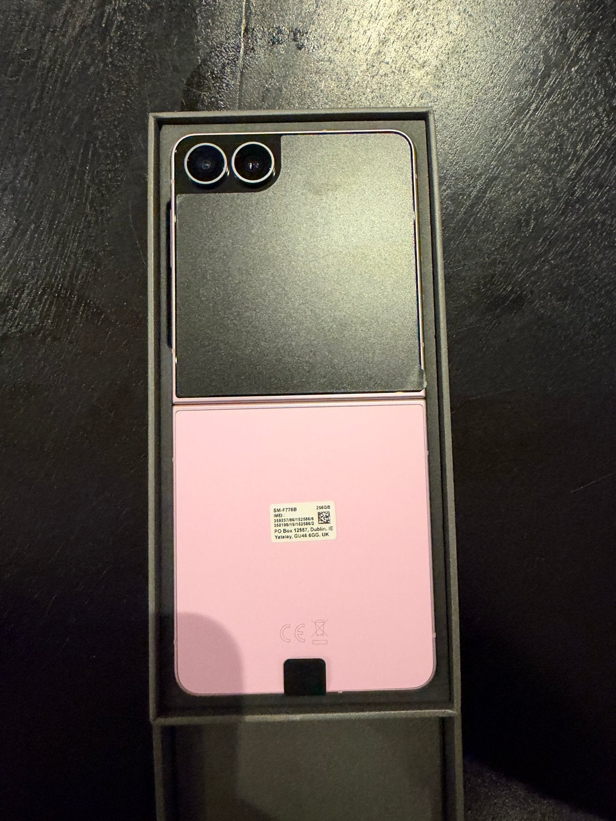 Samsung galaxy Z flip8 nieuw indoos, Ophalen, Zo goed als nieuw, Roze, Galaxy Z Flip