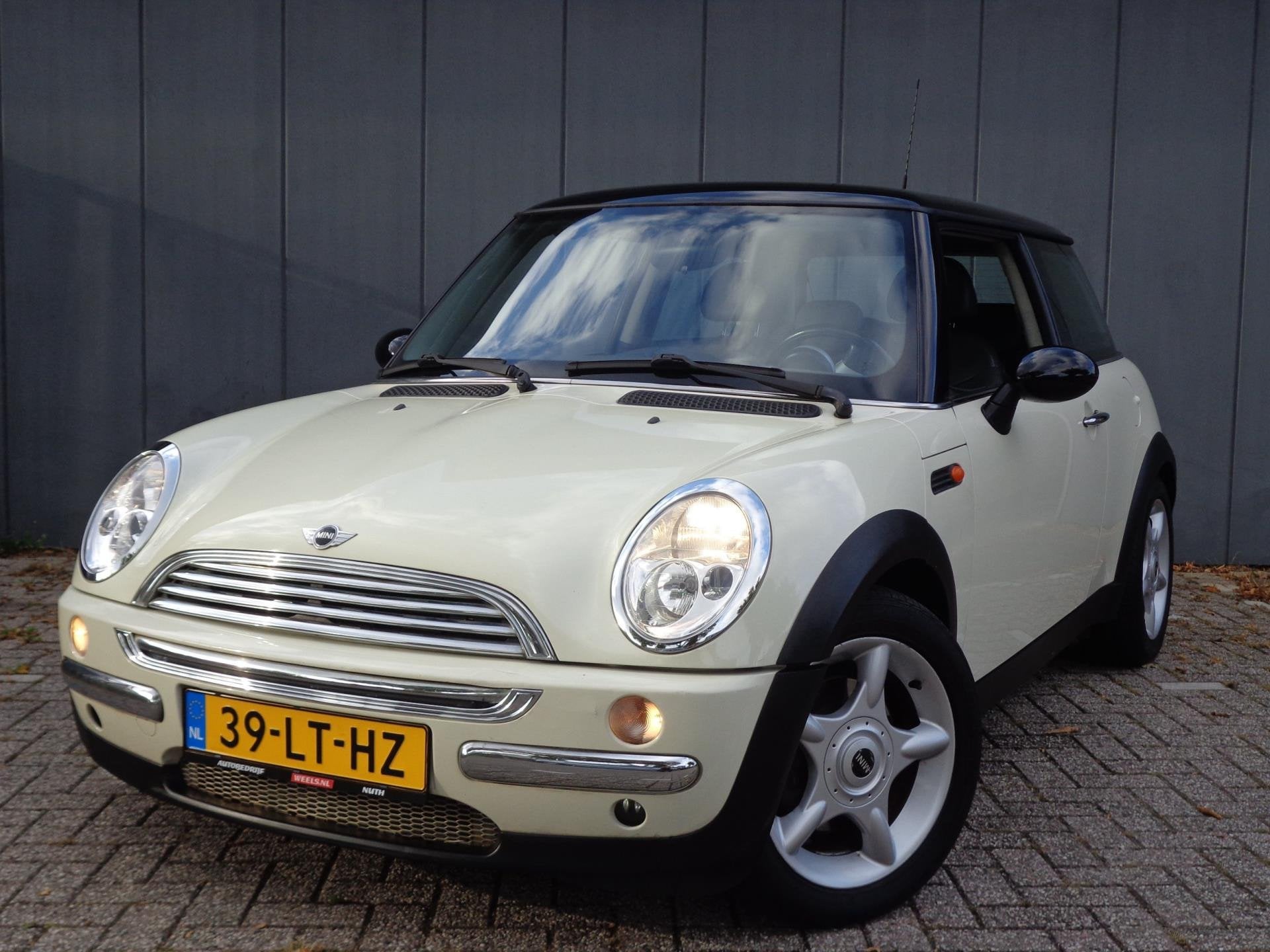 Mini Mini 1.6i Cooper Open Dak Uniek 1Eig,Vol.Onderhoud., Auto's, Mini, Voorwielaandrijving, 15 km/l, Gebruikt, Zwart