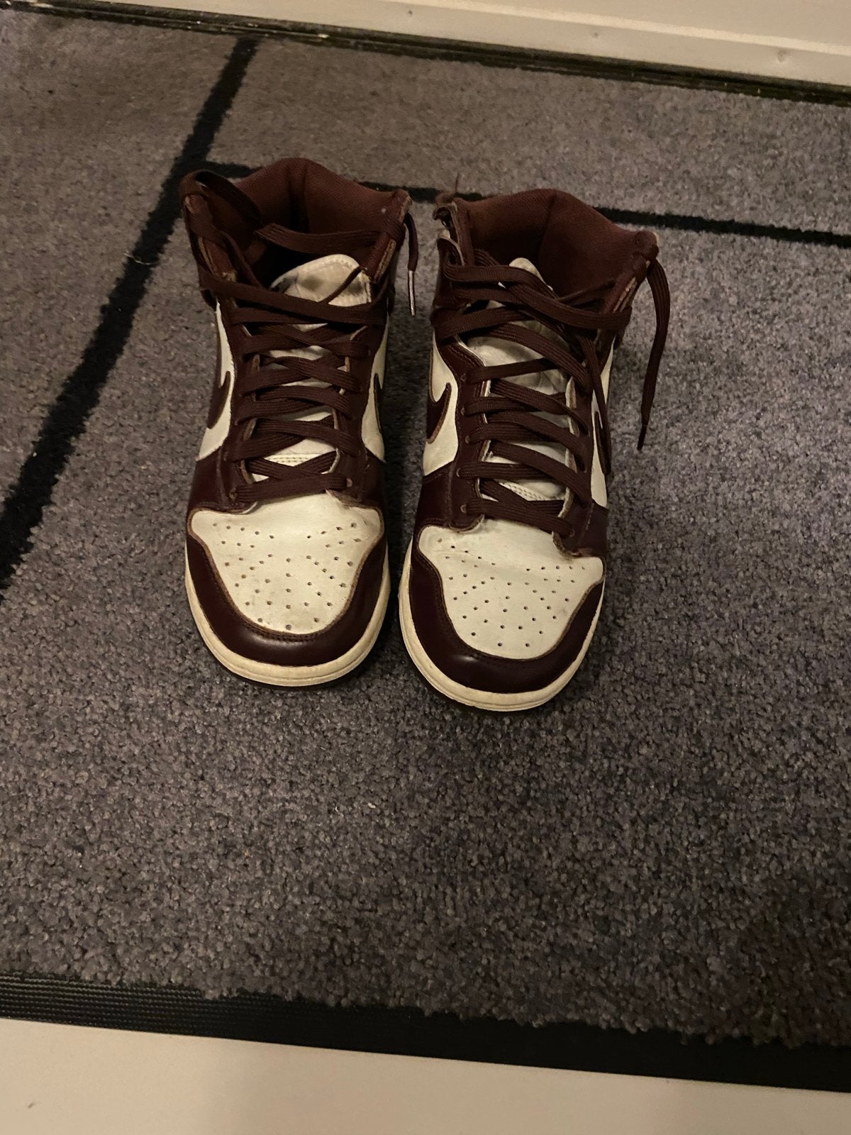 Nike Dunk High Burgundy- Maat 39, Kleding | Dames, Schoenen, Ophalen, Gedragen, Bruin, Sneakers of Gympen