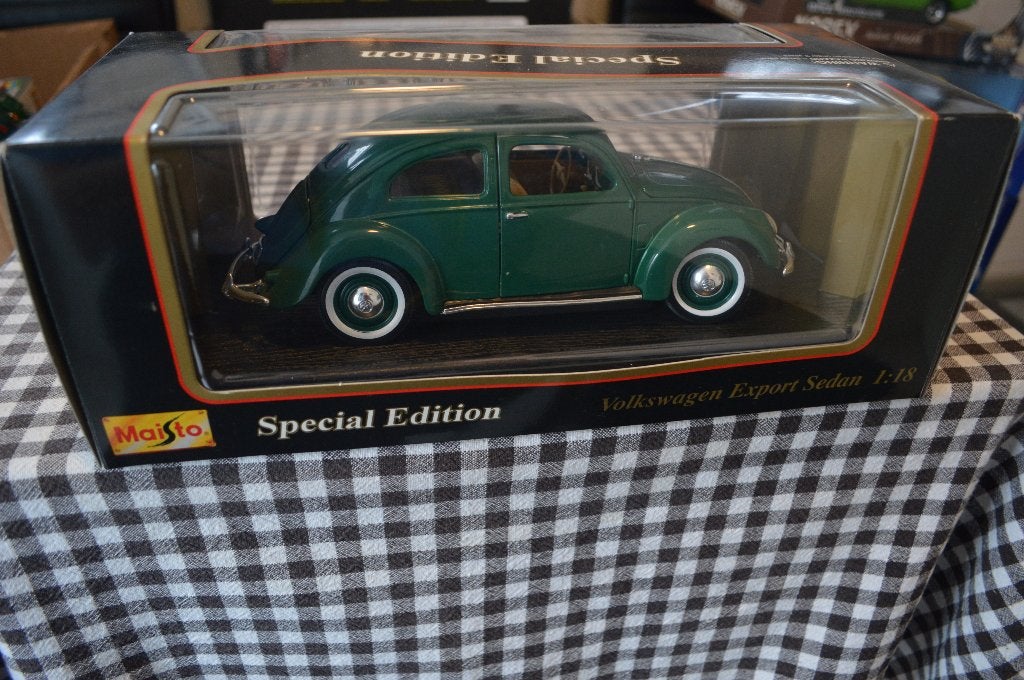1951 vw brilkever 1;18 groen, Ophalen of Verzenden, Nieuw, Maisto