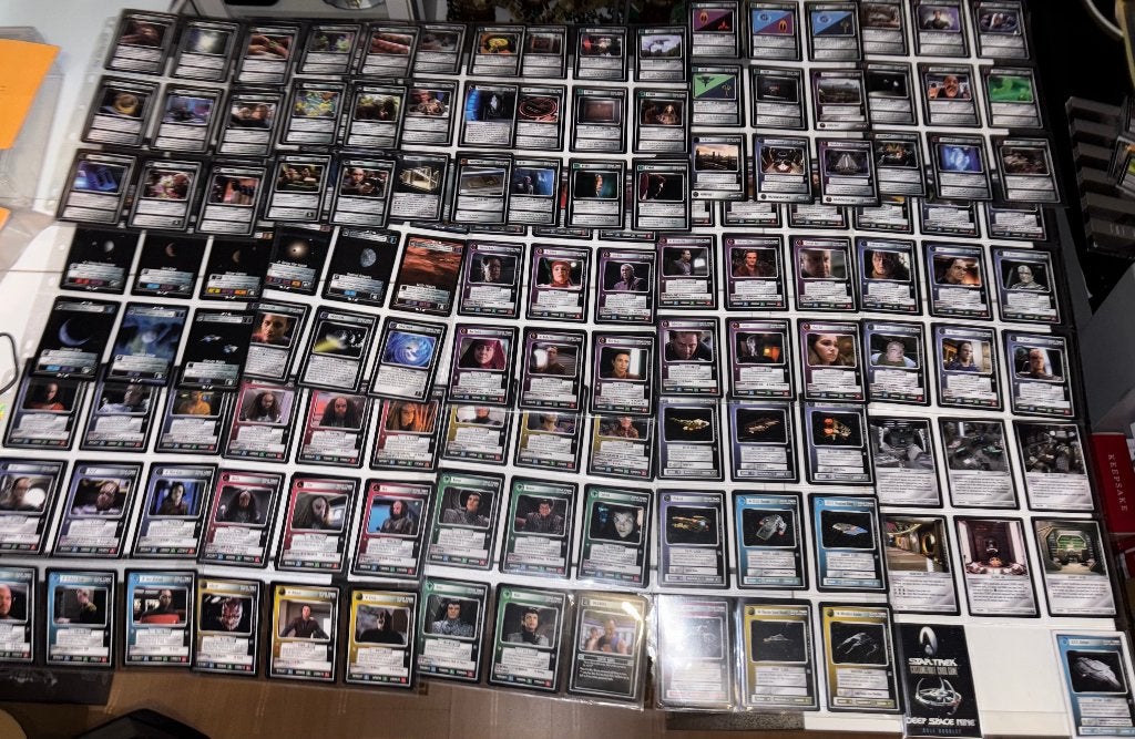Star Trek CCG Deep Space Nine complete set met Defiant, Hobby en Vrije tijd, Verzamelkaartspellen | Overige, Ophalen of Verzenden