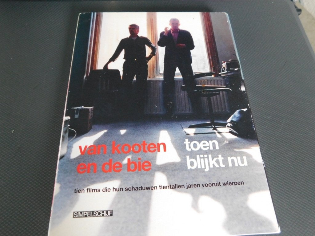 Koot en de Bie Toen blijkt nu 10 film 3 dvd, Cd's en Dvd's, Dvd's | Cabaret en Sketches, Stand-up of Theatershow, Gebruikt, Alle leeftijden