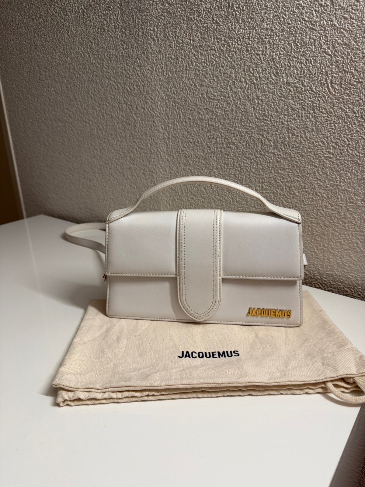 Jacquemus Le Bambino tas - Wit, Sieraden, Tassen en Uiterlijk, Tassen | Damestassen, Ophalen of Verzenden, Zo goed als nieuw, Wit