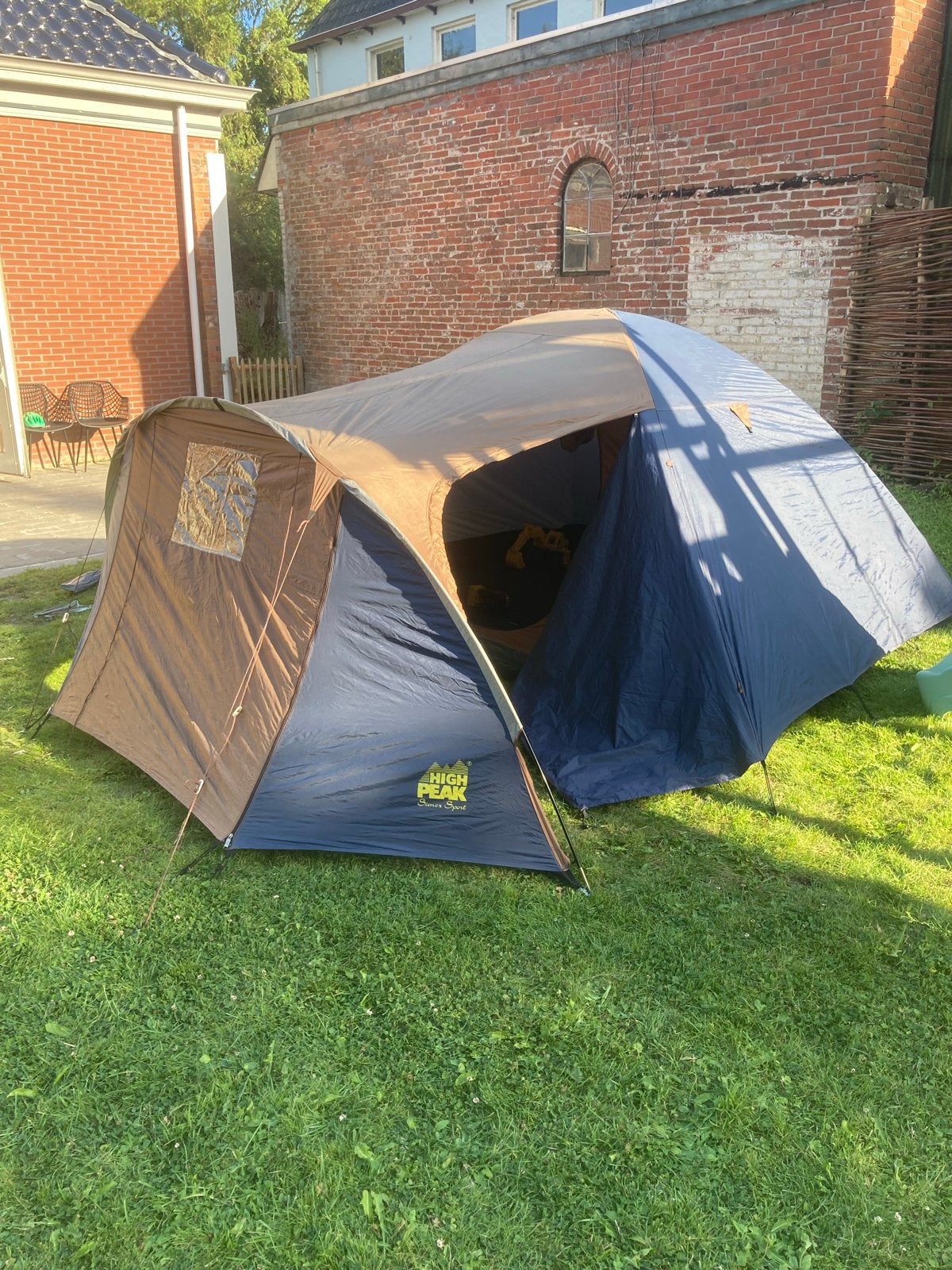 High Peak bornholm 4 Tent - Ruime 4-persoons tent, Caravans en Kamperen, Tenten, Ophalen of Verzenden, Gebruikt, Tot en met 4