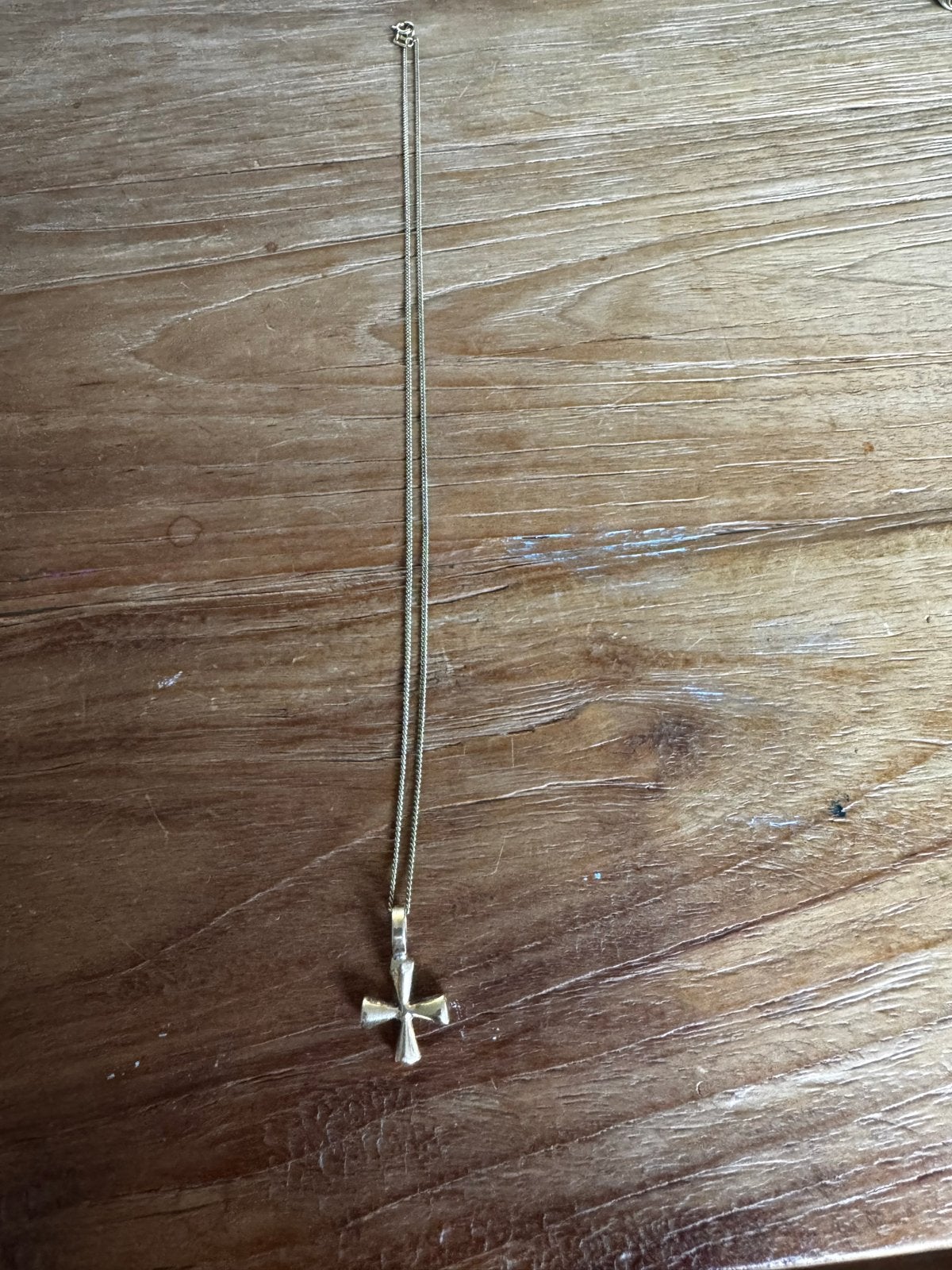 Vintage doublé ketting met Malteser kruis hanger, Overige materialen, Gebruikt, Ophalen of Verzenden, Kruis of Symbool
