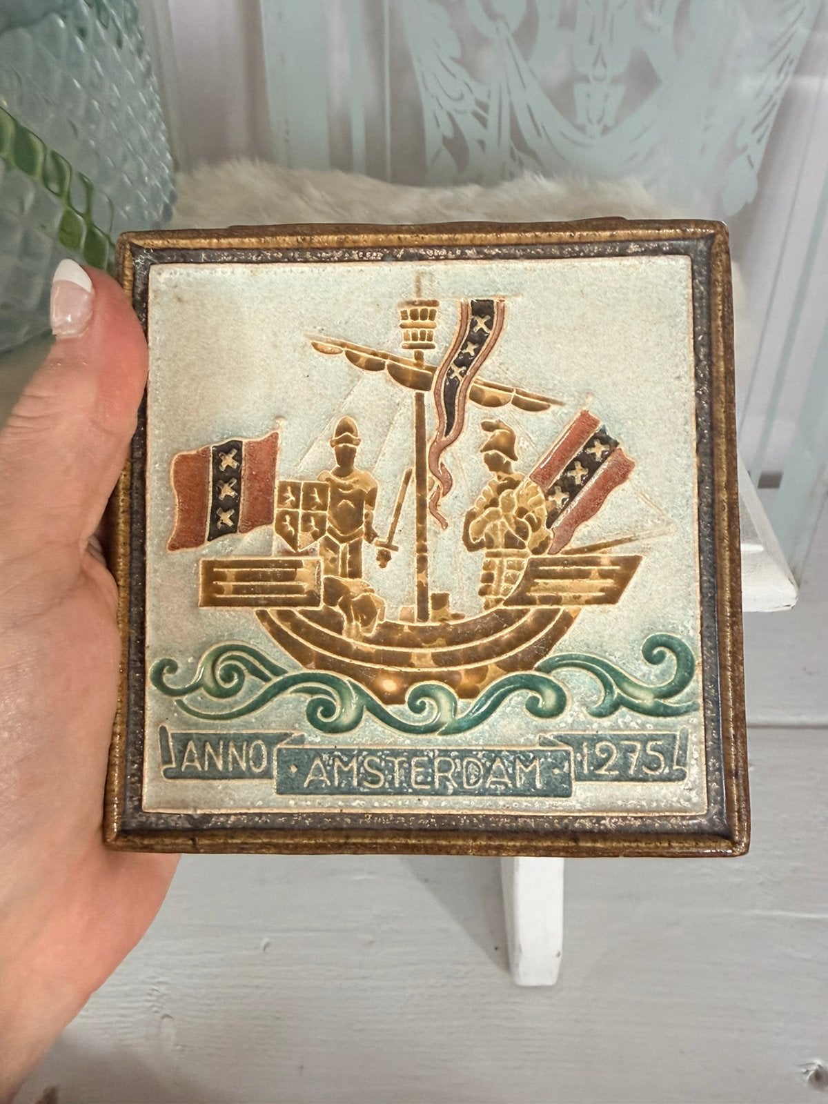 Porselijne Fles Delft Cloisonne tegel 650 jaar Amsterdam, Ophalen