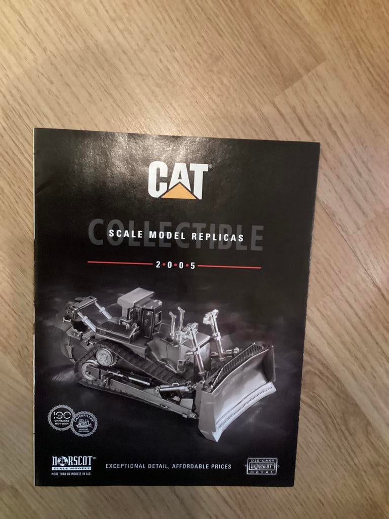 Norscot/Caterpillar folder., Ophalen of Verzenden, Zo goed als nieuw