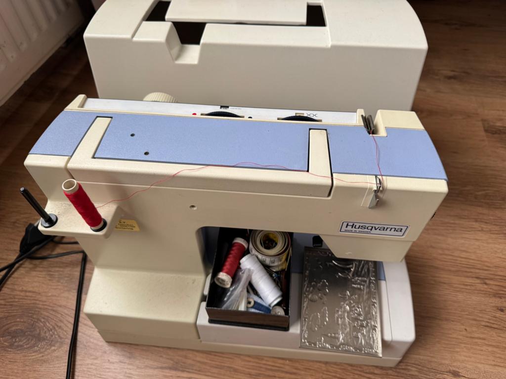Naaimachine te koop, Ophalen, Gebruikt, Naaimachine, Husqvarna