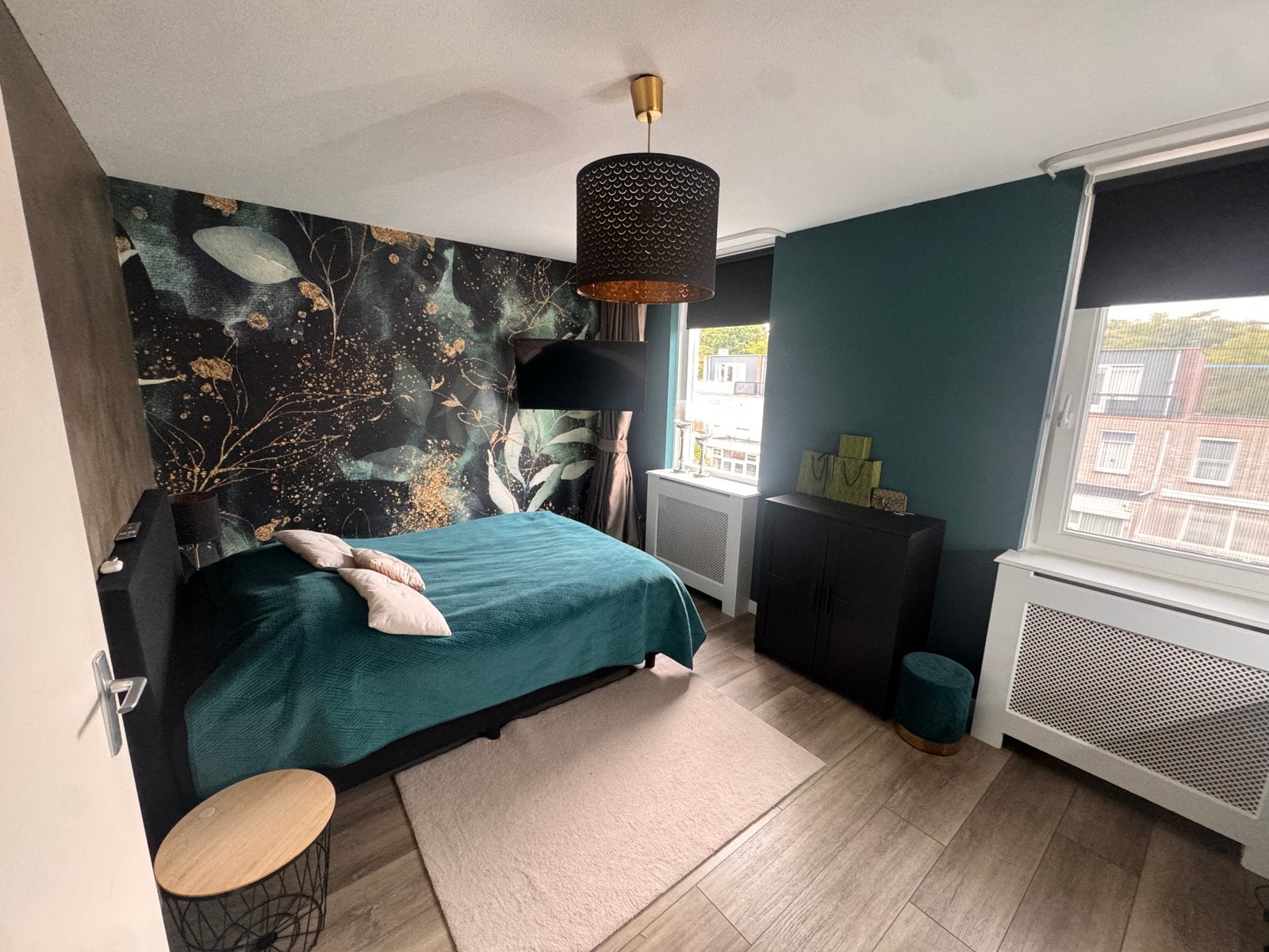 Tiener slaapkamer boxspring, kast, bureau, kastje en lampen, Ophalen