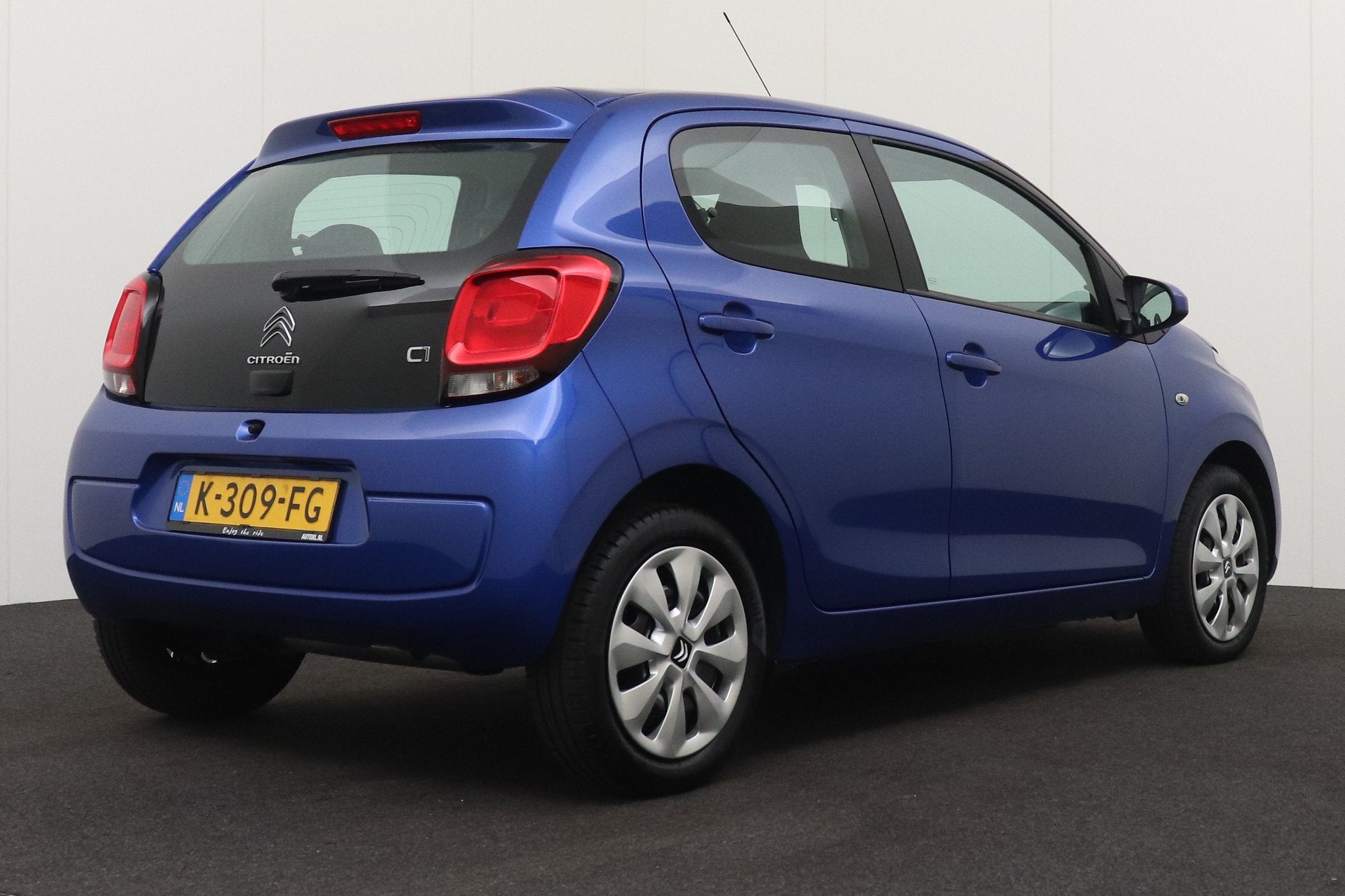 Citroën C1 1.0 VTi Pack Comfort DAB Privacy Glas LED, Auto's, Voorwielaandrijving, Dealer onderhouden, Stof, Gebruikt