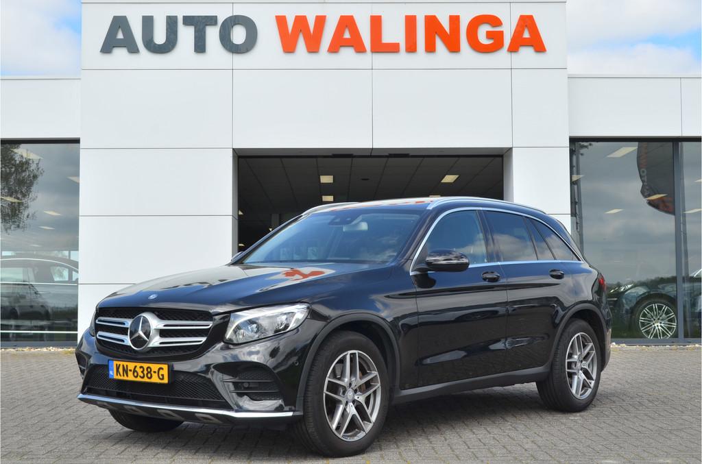Mercedes-Benz GLC 250 d 4MATIC AMG Panoramdak | Distronic pl, Auto's, Mercedes-Benz, Automaat, Stof, Gebruikt, Zwart