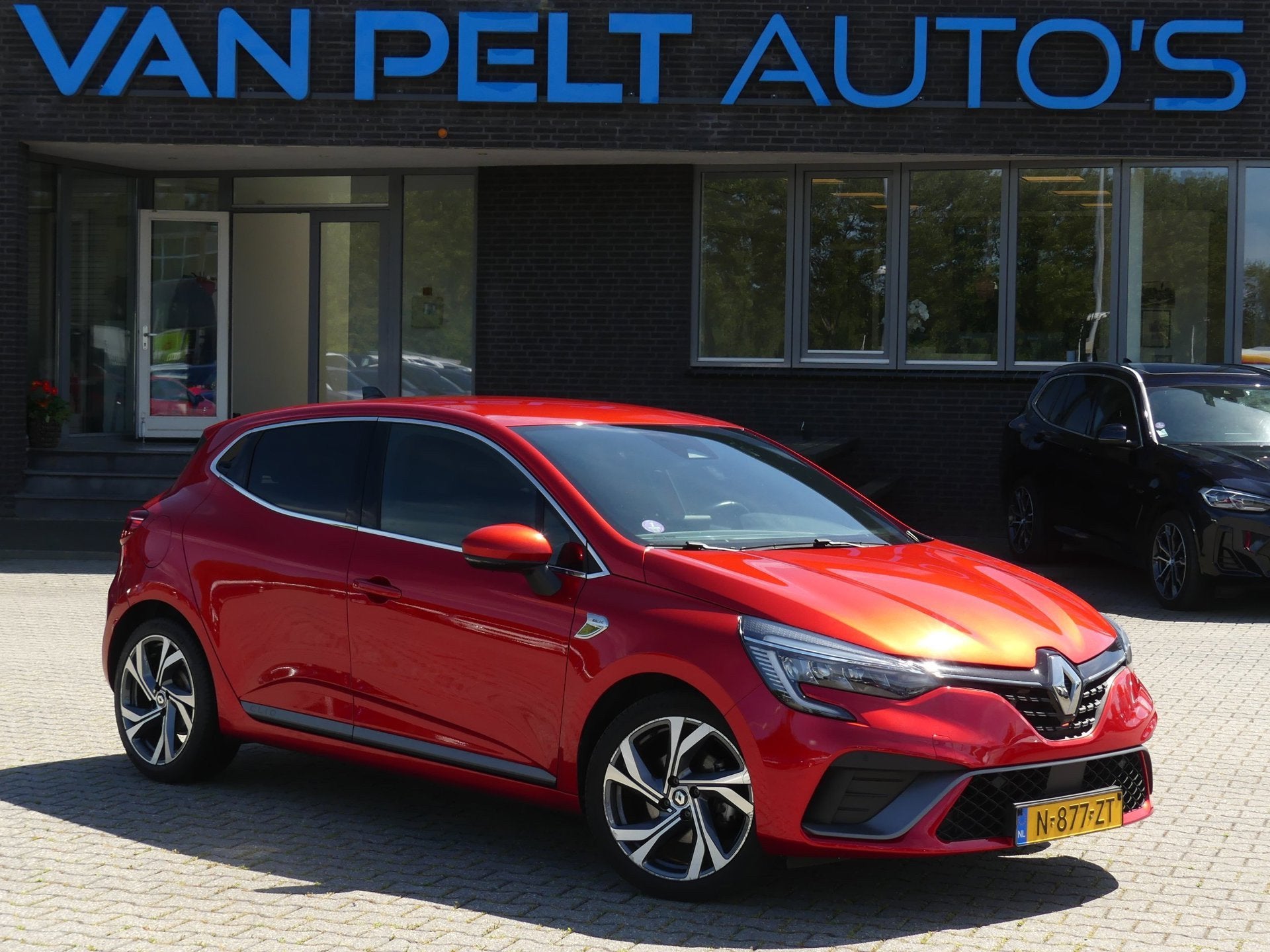 Renault Clio 1.6 E-Tech Hybrid 140 R.S. Line / Carplay / Cam, Auto's, Renault, Dealer onderhouden, Gebruikt, Euro 6, 4 cilinders