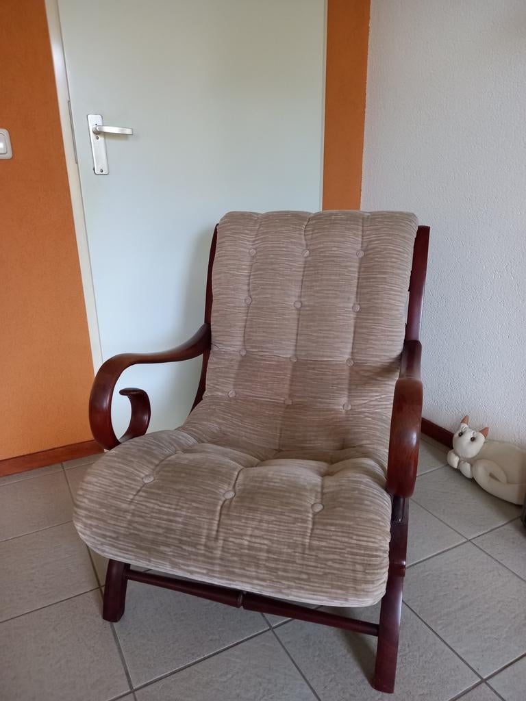 Kersenhouten fauteuil met velours bekleding, Ophalen of Verzenden, 50 tot 75 cm