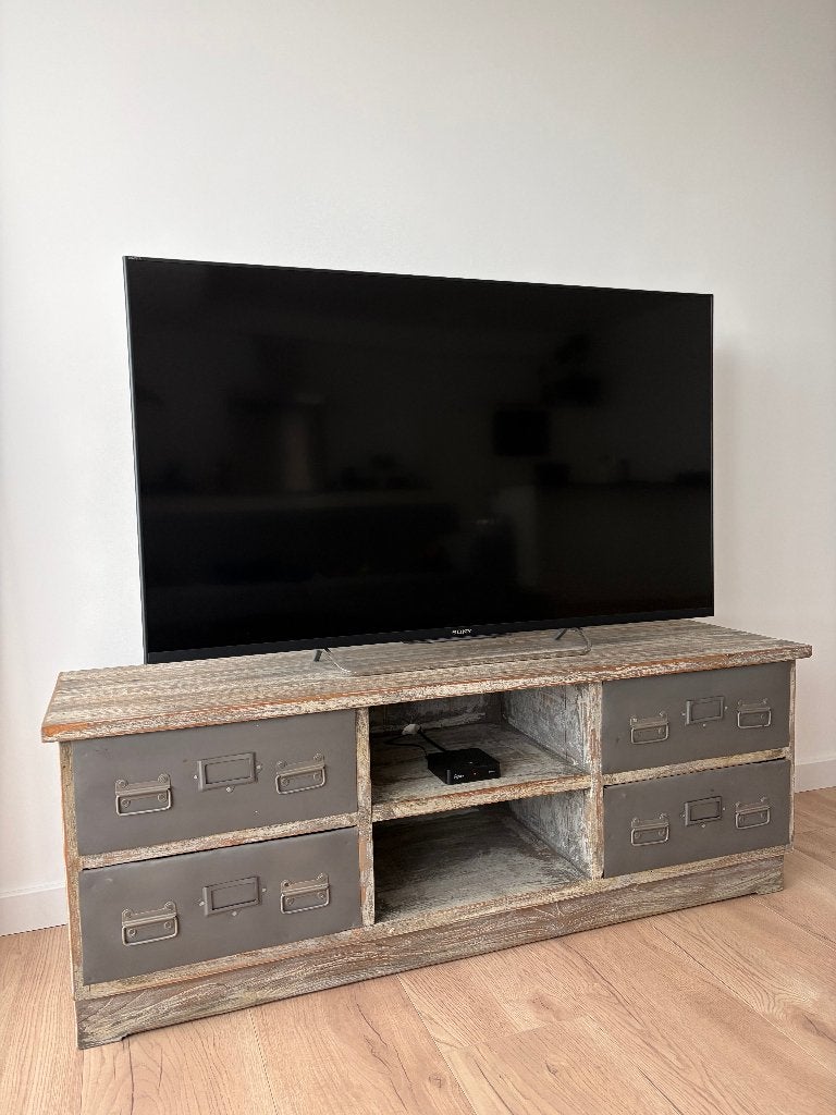 Teakhout en metaal Tv meubel, Huis en Inrichting, Kasten | Televisiemeubels, Ophalen, Zo goed als nieuw, Minder dan 100 cm, 25 tot 50 cm