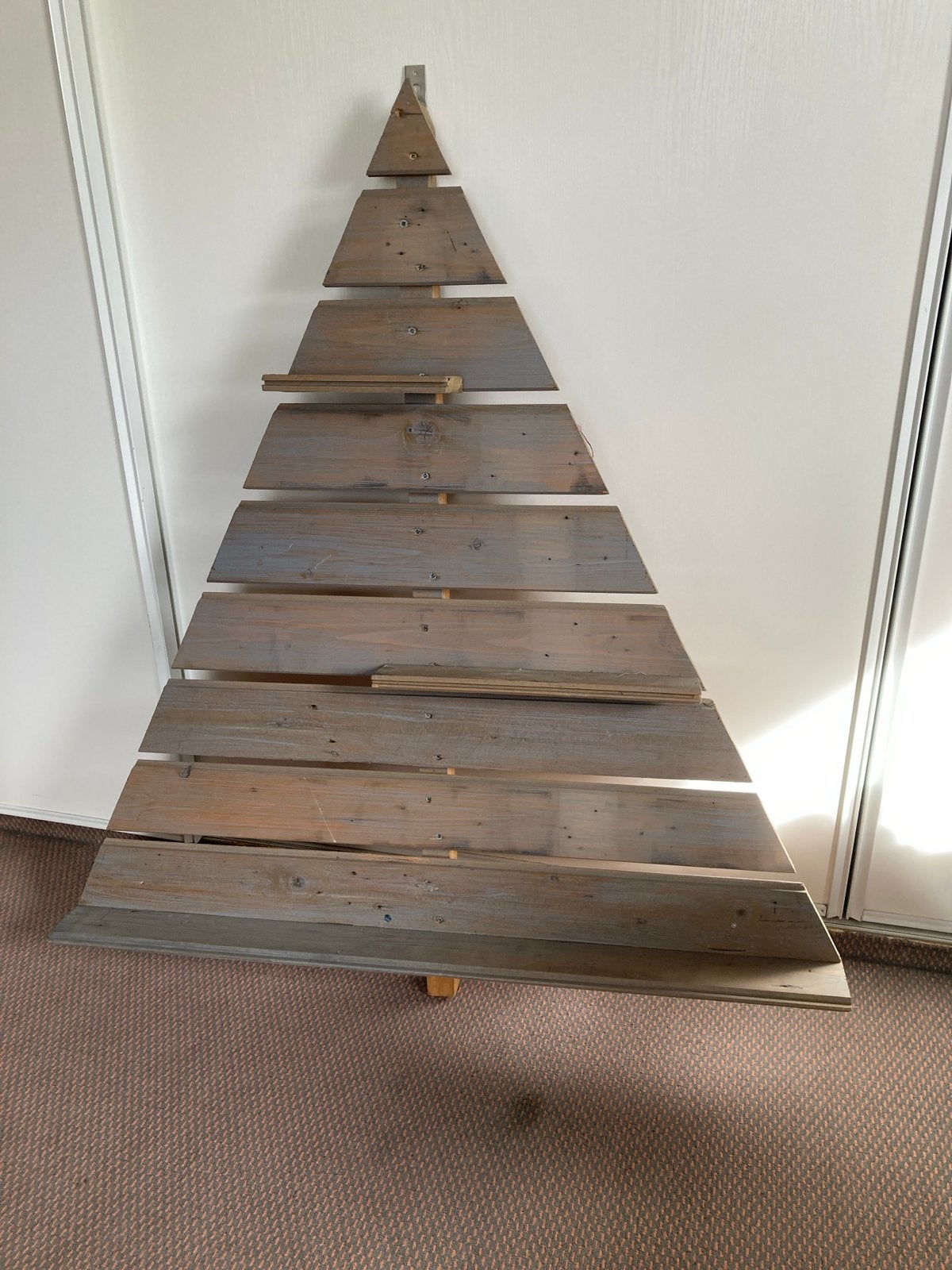 Decoratieve hoten kerstboom, Ophalen