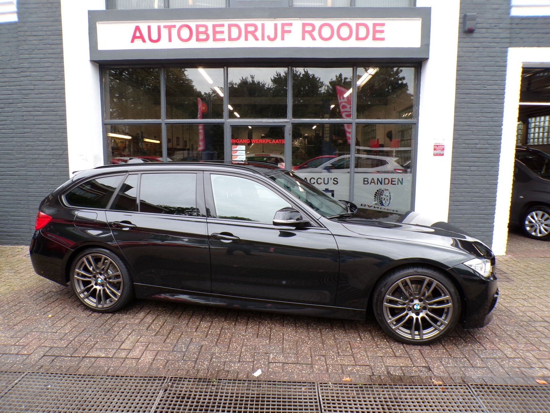 BMW 3 Serie Touring 316i M-Pakket Executive NAP,TOP STAAT ,G, Automaat, Gebruikt, Euro 6, 4 cilinders
