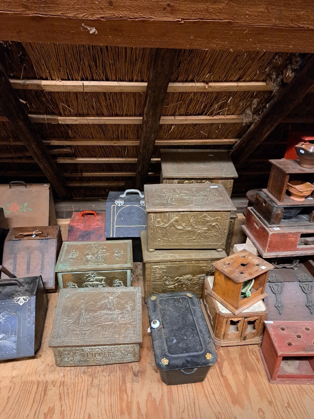 Houtbak /Houtmand, Ophalen
