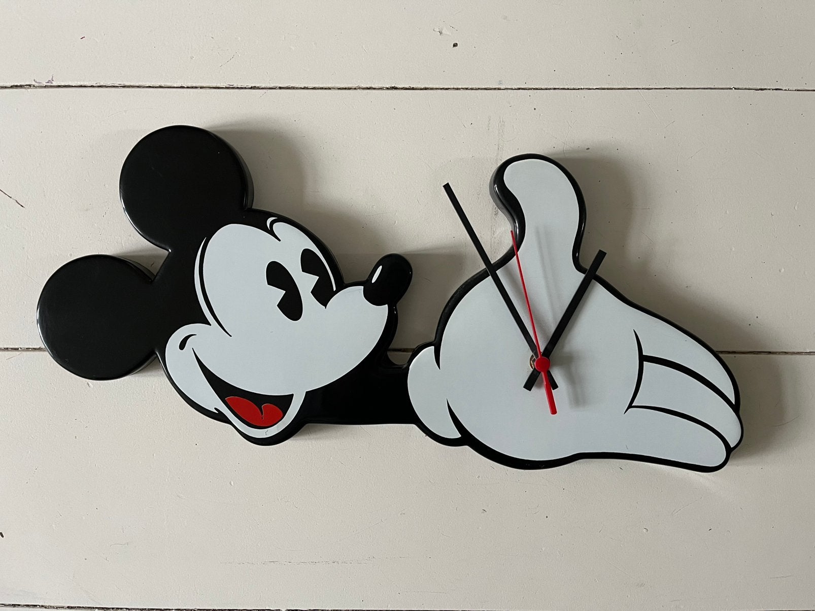 Micky Mouse klok, Ophalen of Verzenden, Zo goed als nieuw, Wandklok