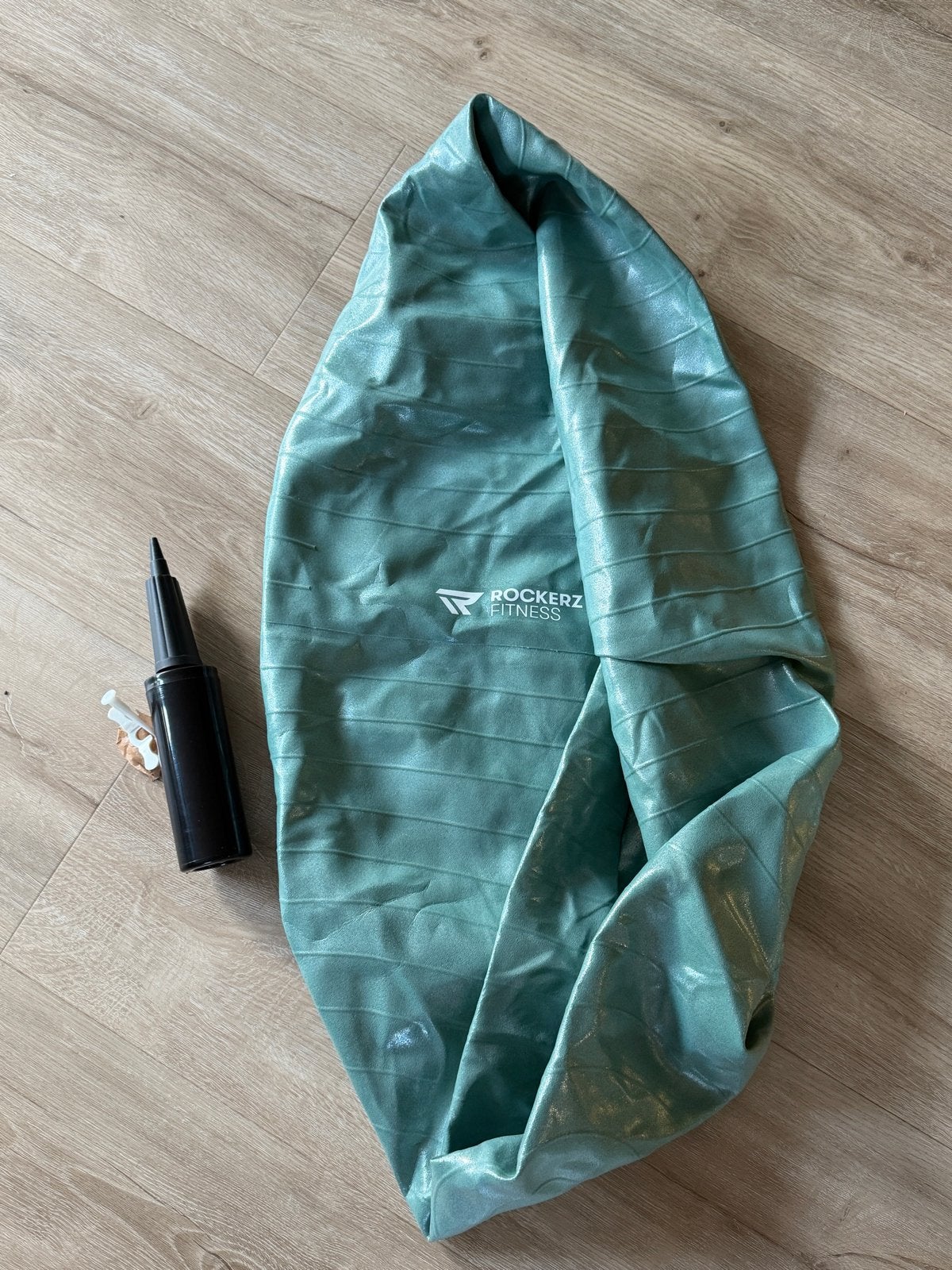 Nieuwe Rockerz Yoga Fitnessbal 75cm kleur Petrol met Pomp, Ophalen of Verzenden, Nieuw, Buik, Fitnessbal