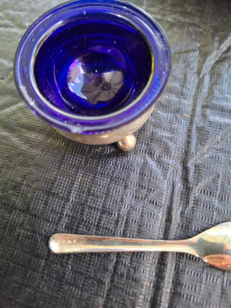 Antieke Zilveren Zoutvaatje met Kobaltblauw Glas, Ophalen of Verzenden, Zilver