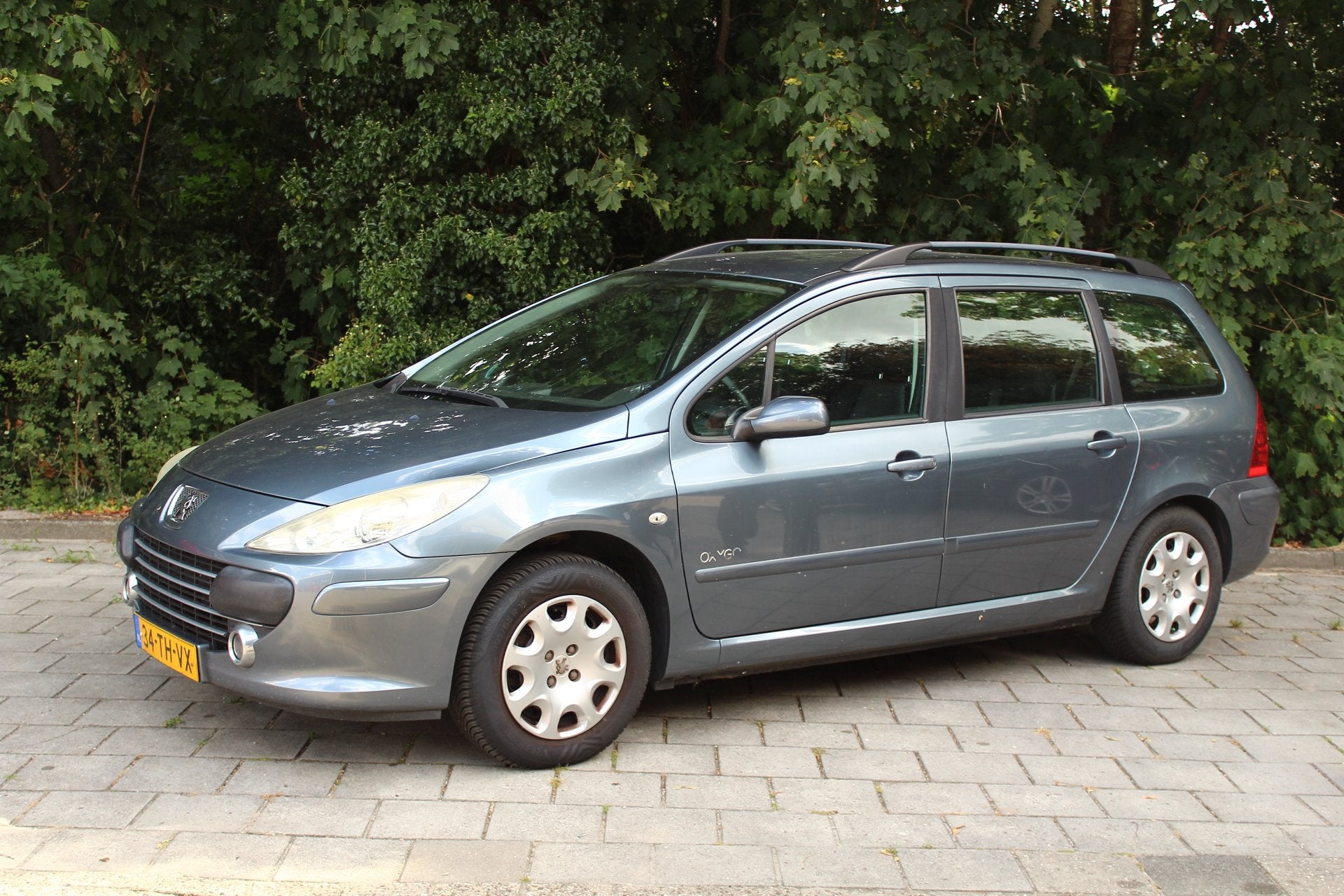 Peugeot 307 Break 1.6-16V Oxygo Nog een prima auto!, Automatische klimaatregeling, Gebruikt, 4 cilinders, Handgeschakeld