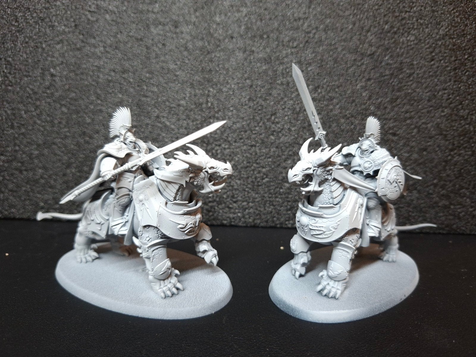Warhammer AoS Stormcast Eternals Dracothian Guard Fulminator, Hobby en Vrije tijd, Met verf, Figuurtje(s), Warhammer, Ophalen of Verzenden