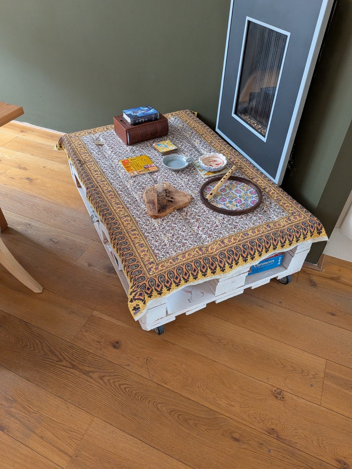 Stoere Witte Salontafel van nieuw EU Pallets (Zelfgemaakt), Huis en Inrichting, Tafels | Salontafels, Gebruikt, 100 tot 150 cm