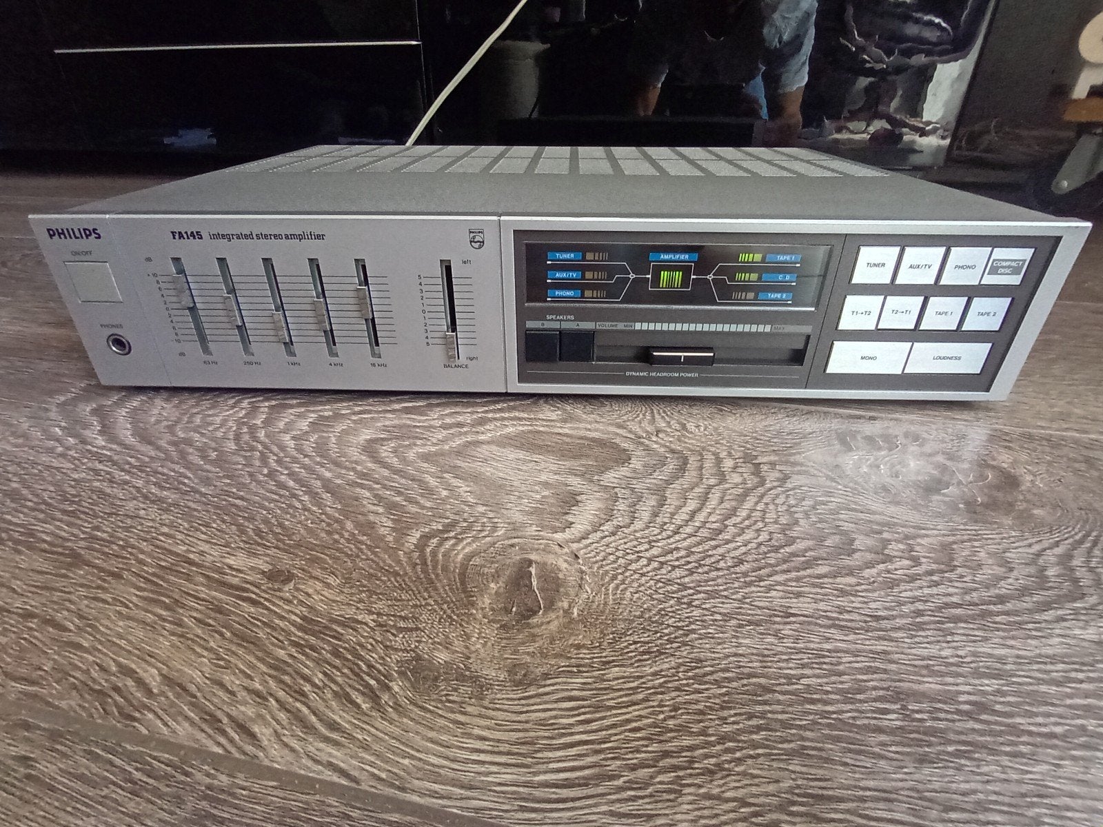 LEES! Philips FA145 integrated stereo amplifier, Audio, Tv en Foto, Ophalen, Stereo, Minder dan 60 watt, Overige merken