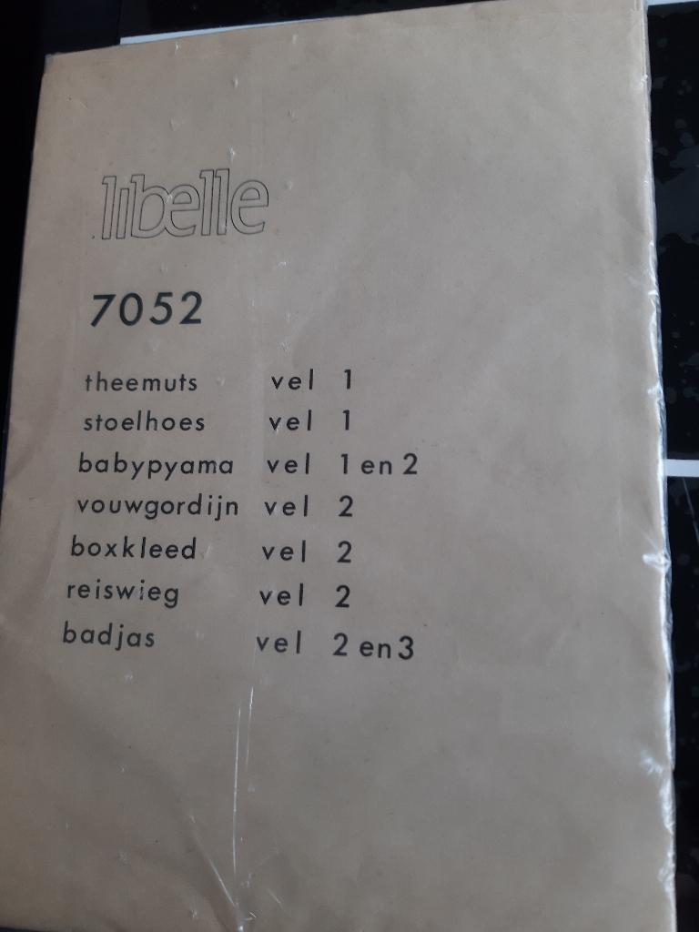 Libelle patronen 7052 ,badjas ,Baby pyama ,reiswieg, Hobby en Vrije tijd, Kledingpatronen, Verzenden, Zo goed als nieuw, Kind