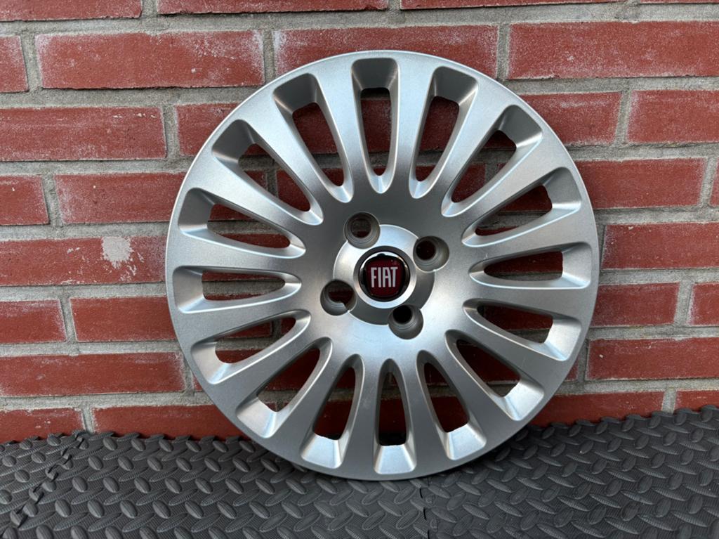 1 originele Fiat Punto wieldop 15 inch, Auto diversen, Wieldoppen, Ophalen of Verzenden, Gebruikt