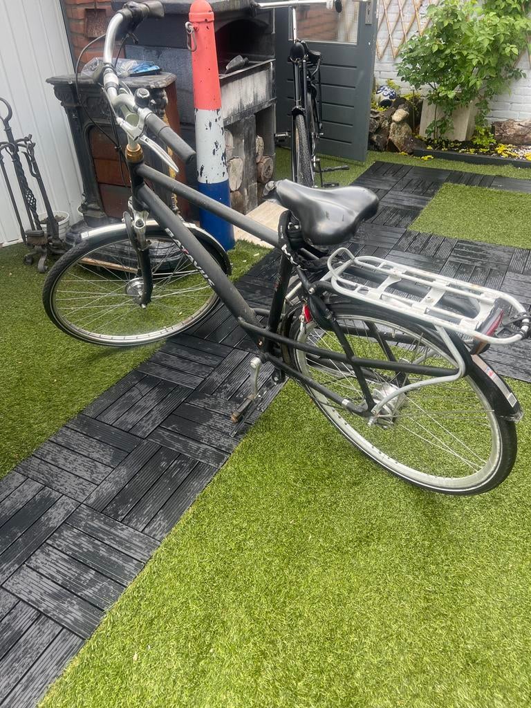 Batavus Mambo damesfiets - Gebruikt en stuk, Ophalen of Verzenden, Zo goed als nieuw, Batavus