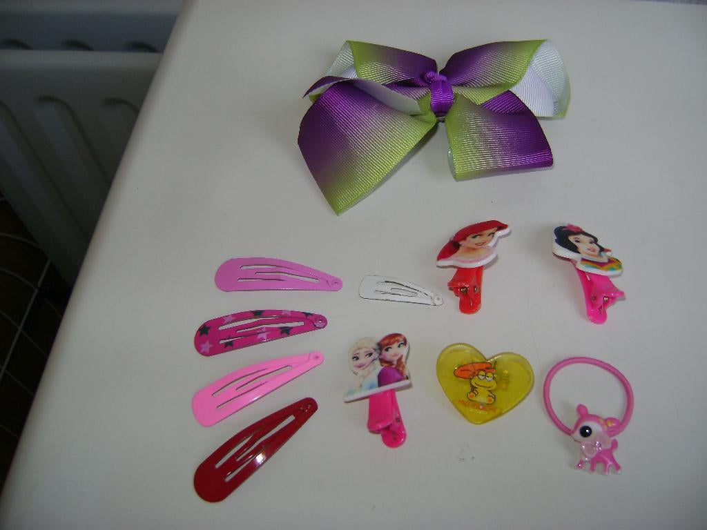 12 kinder haarspeldjes jasmine  grote strik op schuifspeld, Ophalen of Verzenden, Zo goed als nieuw, Disney