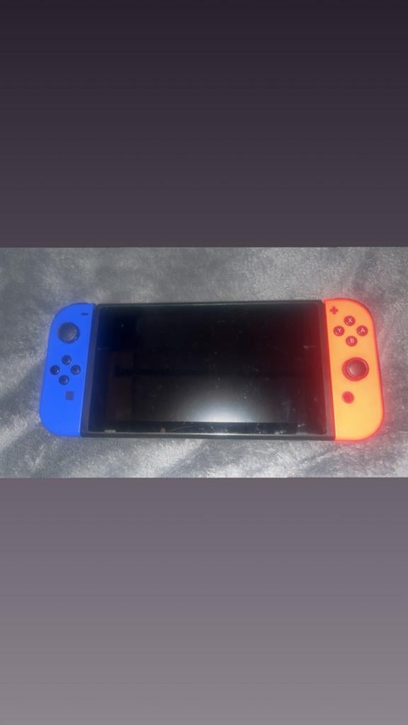 Nintendo switch, Ophalen of Verzenden, Zo goed als nieuw, Met 2 controllers, Switch Original