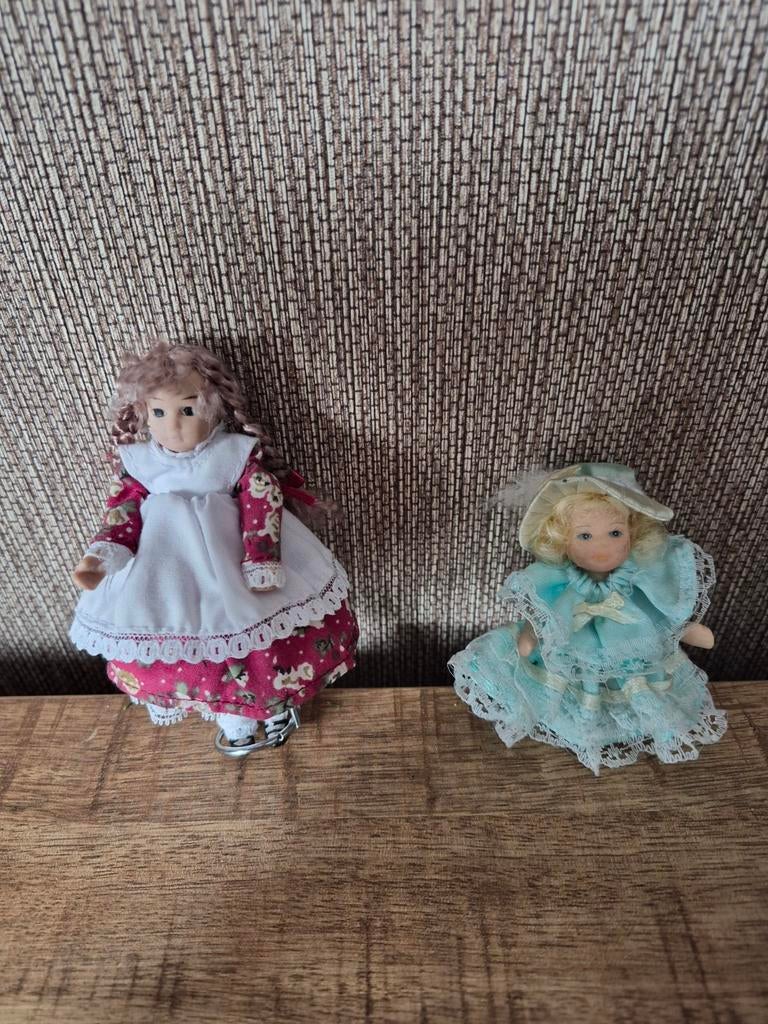 Poppenhuis popjes porselein Vaste prijs€10euro, Verzenden, Zo goed als nieuw, Poppenhuis