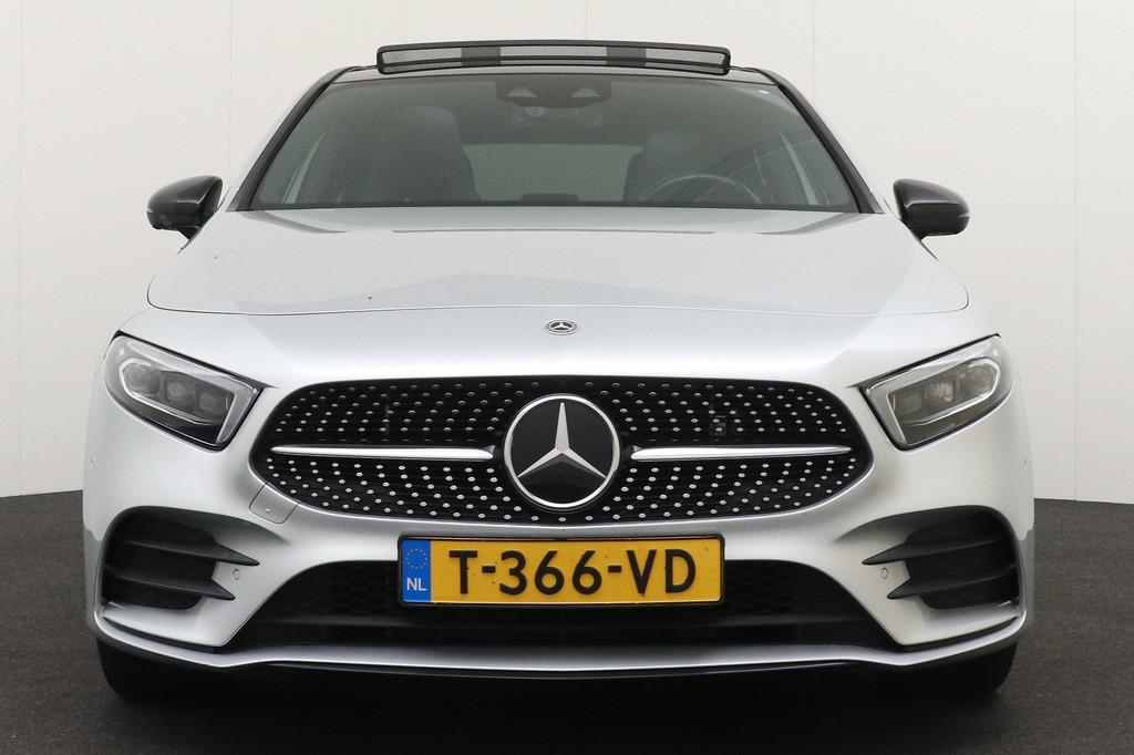 Mercedes-Benz A-Klasse 250e AMG Night-Pack Pano-dak Elek.Tre, Gebruikt, 4 cilinders, Bedrijf, Hybride Elektrisch/Benzine