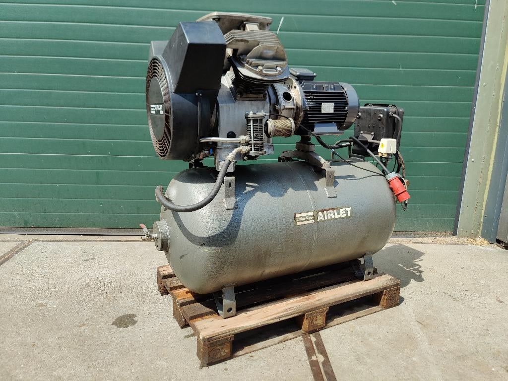 Atlas Copco LE9 Compressor, 100 liter of meer, Ophalen, Gebruikt, 6 tot 10 bar