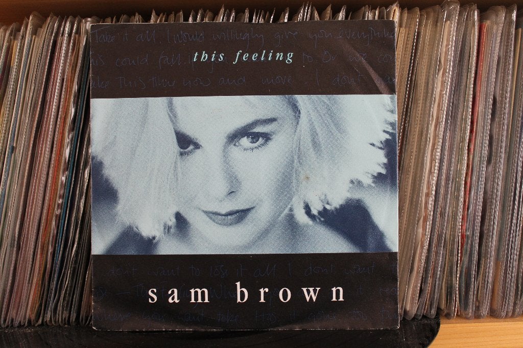 7" Single Sam Brown - This Feeling / Soldiers, Gebruikt, 7 inch, Ophalen of Verzenden, Pop