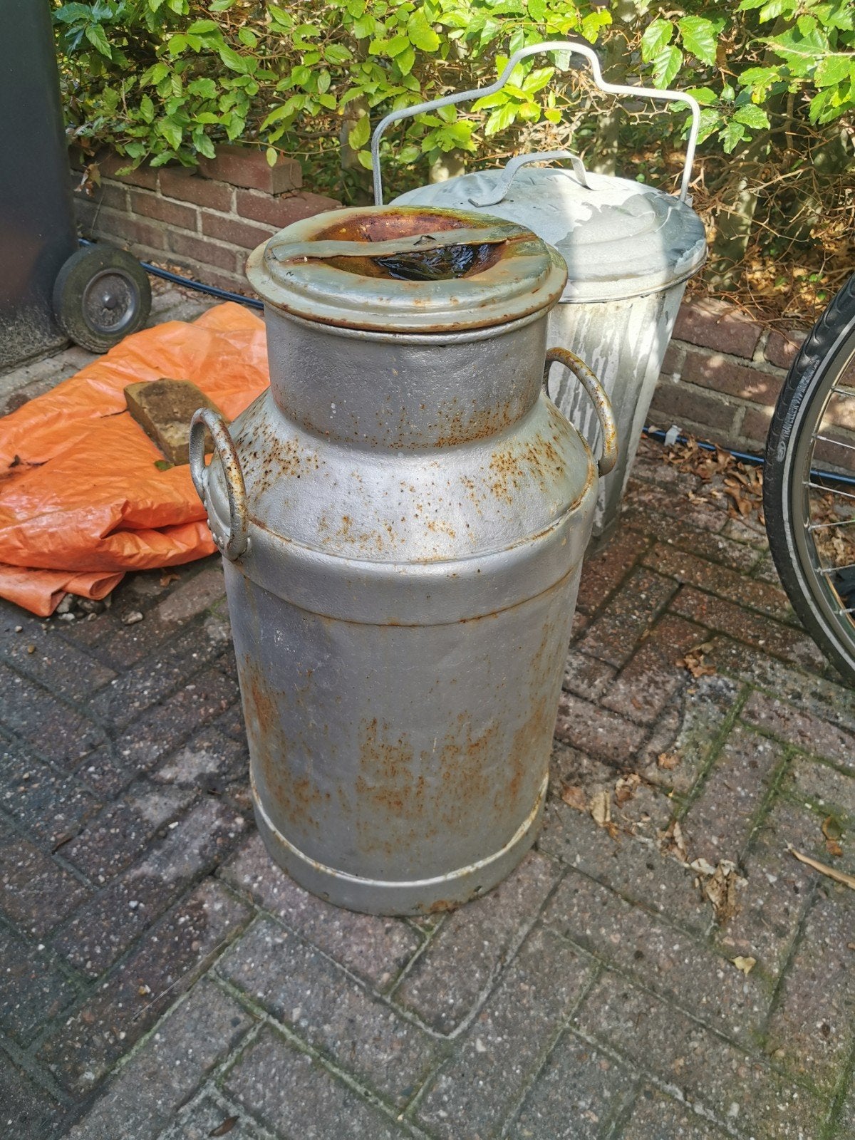 Melkbus, Ophalen