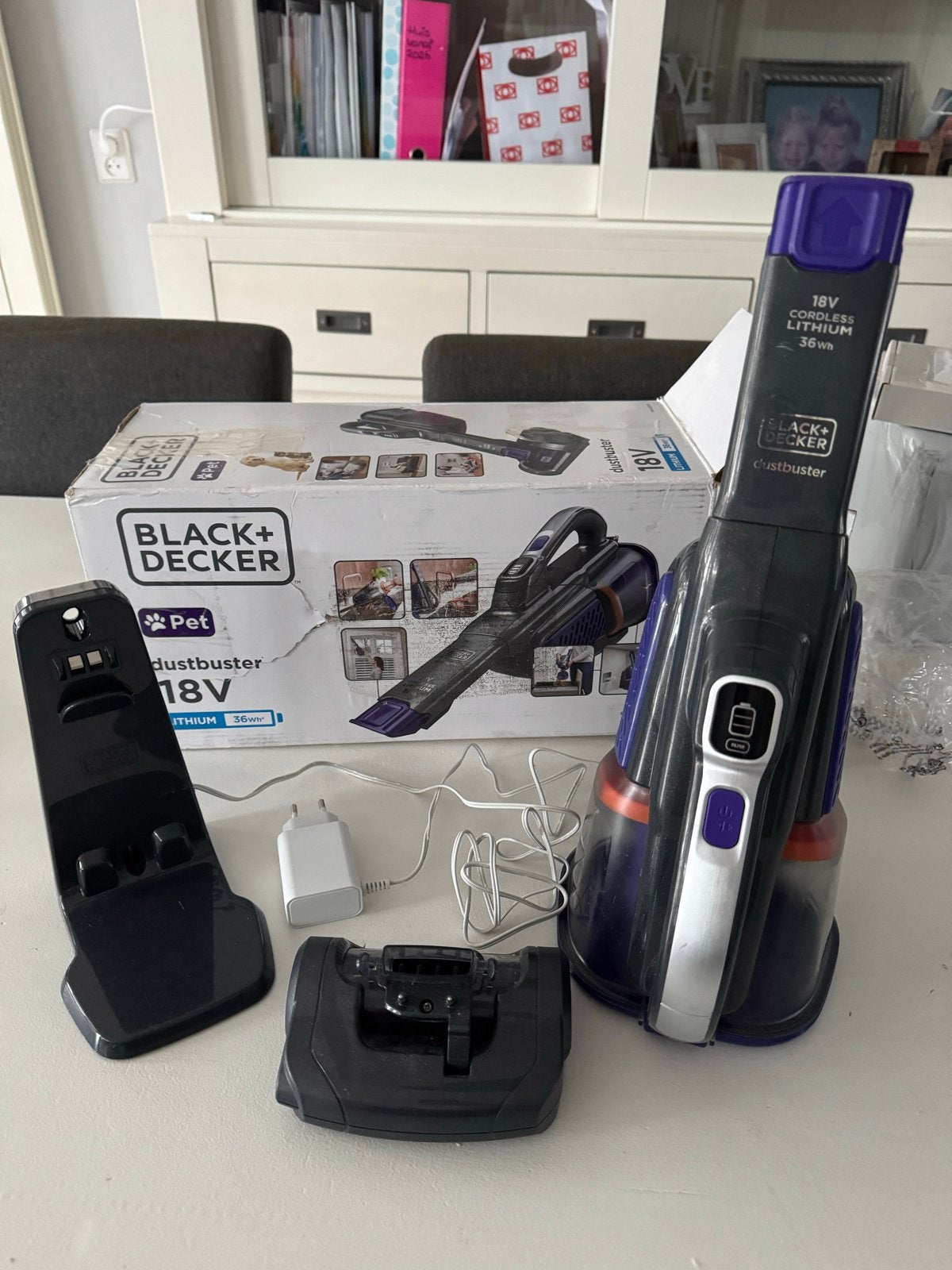 Black+Decker Dustbuster 18V Kruimeldief - Zo goed als nieuw, Witgoed en Apparatuur, Kruimeldief, Draadloos, Ophalen of Verzenden