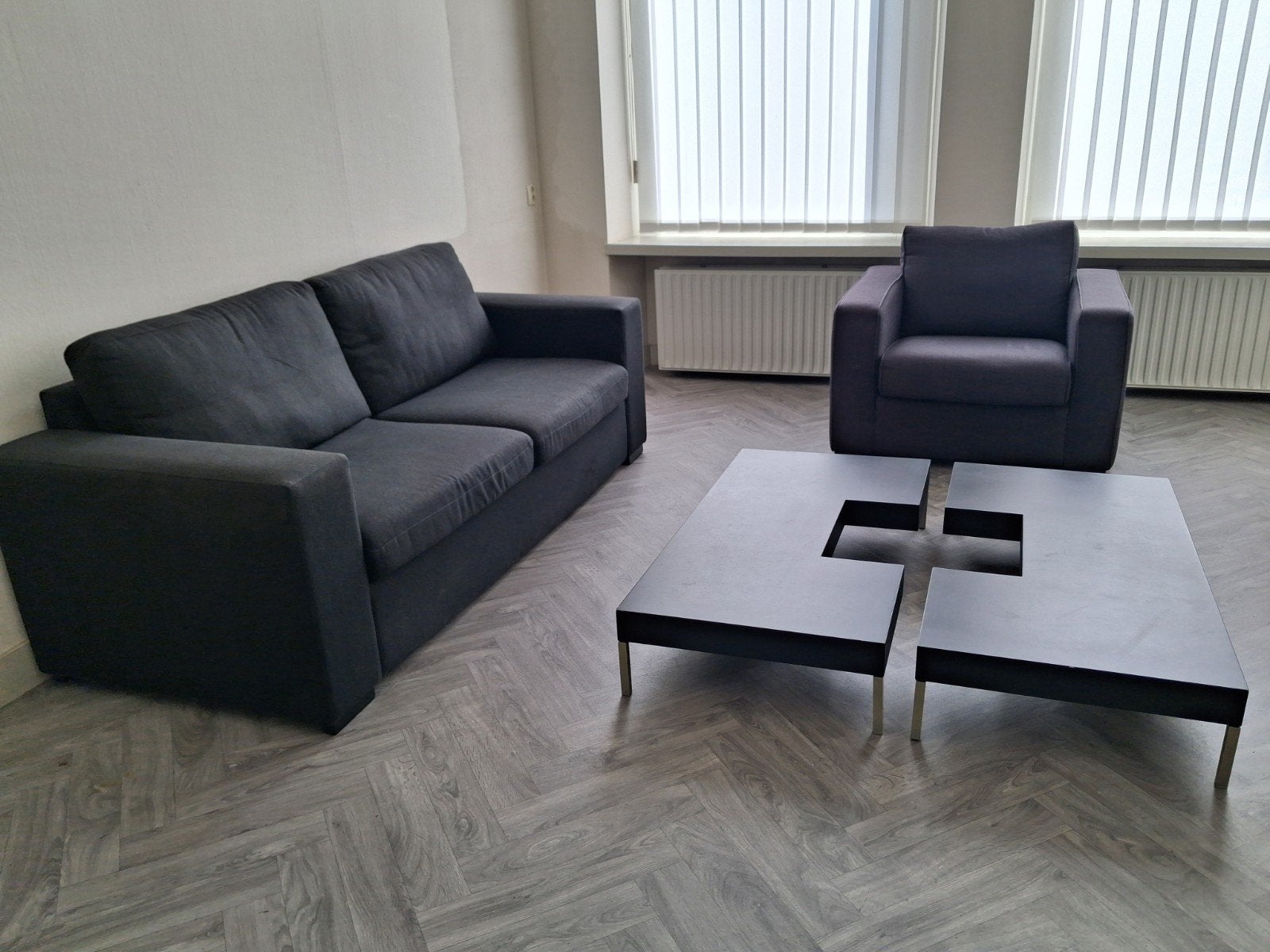 Antraciet grijs bankstel, 2,5 - 3 zits en fauteuil. MOET WEG, Ophalen, Gebruikt