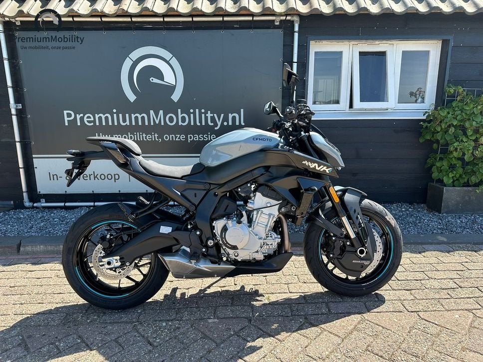 CFMOTO 675 NK (TUNDRA GREY / GLACIER WHITE), 675 cc, CFMOTO, Motorrijbewijs A, Bedrijf