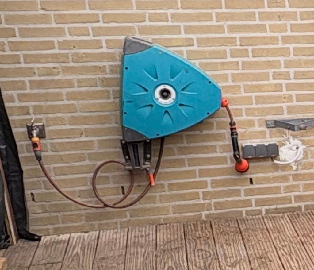 Gardena wandslangbox, Tuin en Terras, Tuinslangen, Ophalen, Zo goed als nieuw