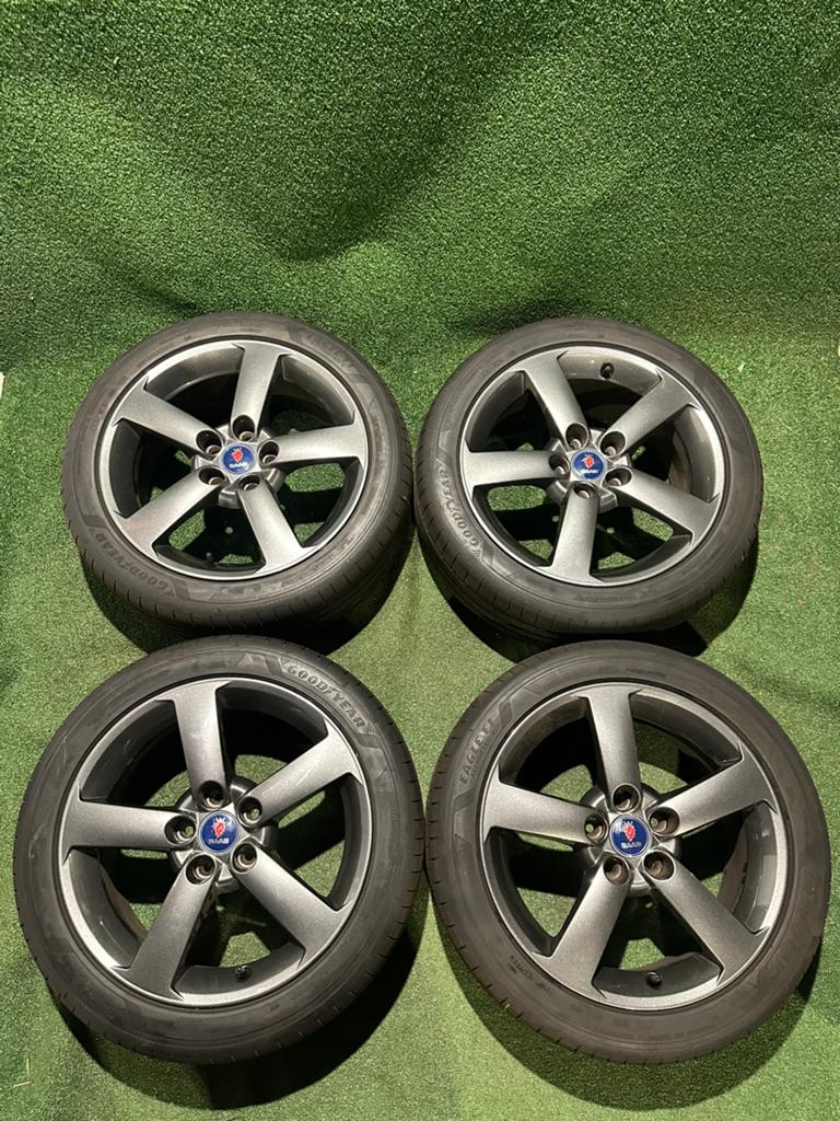 Saab alu 45 set 17”  met banden. Z.G.A.N!, Banden en Velgen, 17 inch, Ophalen of Verzenden, Saab