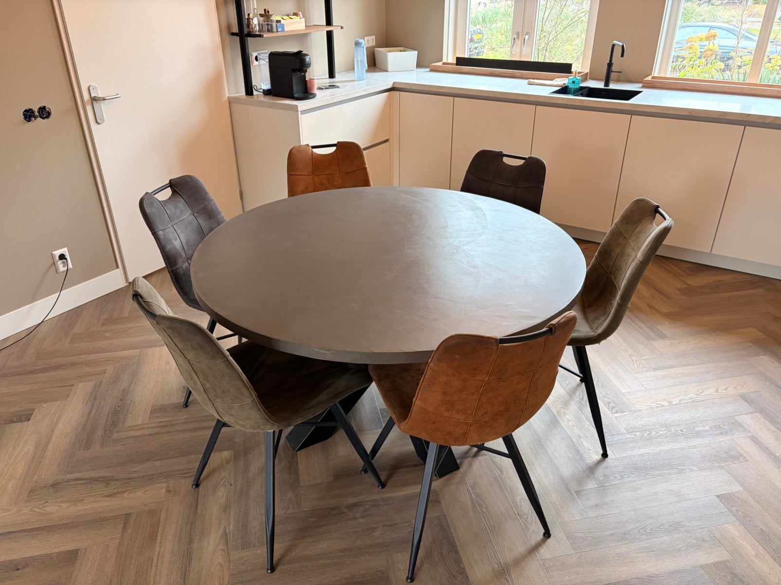 Ronde eettafel incl. 6 stoelen, Ophalen, Zo goed als nieuw, Rond, 100 tot 150 cm