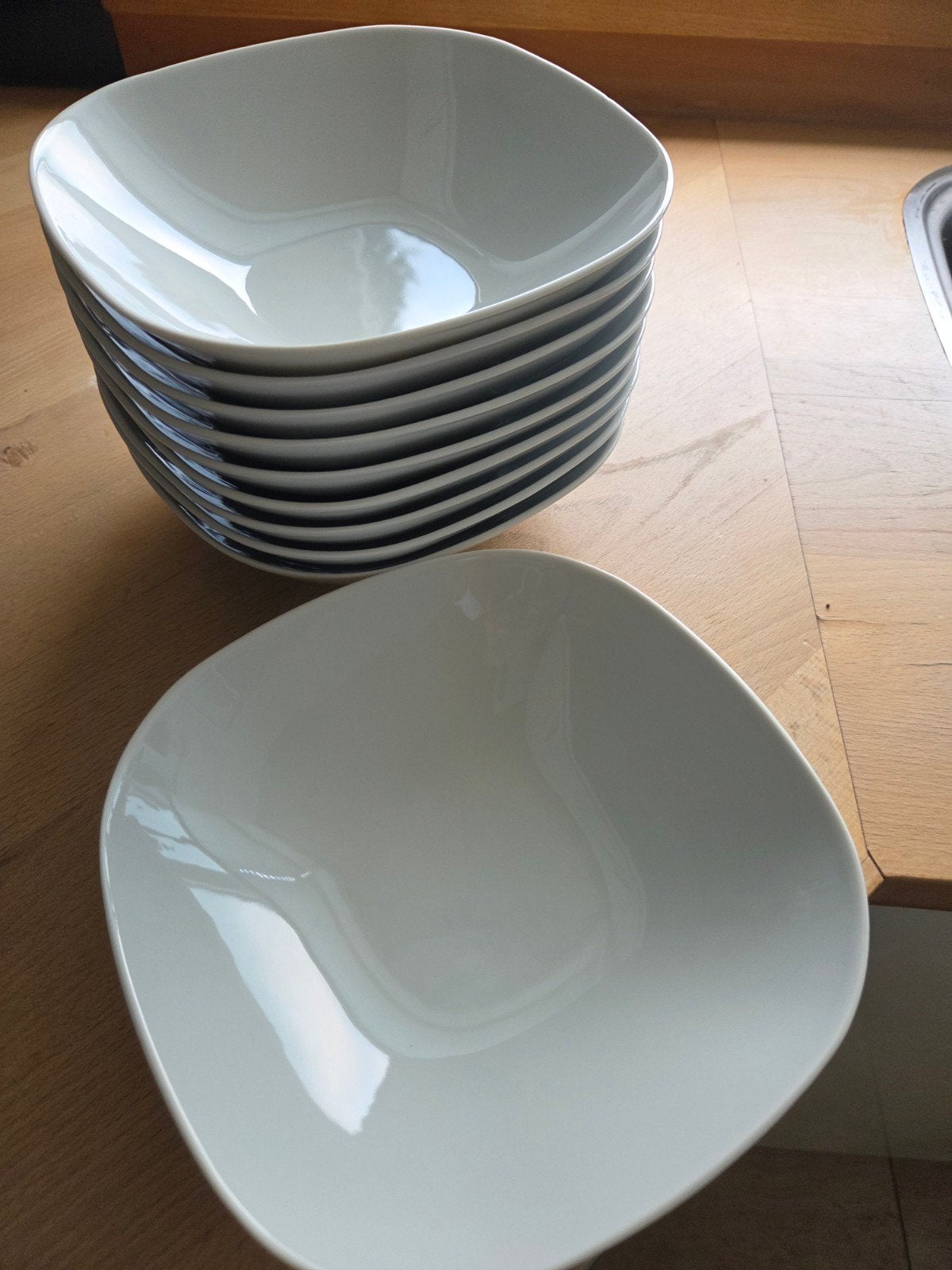 Witte porseleinen kommen/pastaborden vierkant 20 cm, Ophalen, Nieuw, Kom(men), Overige stijlen