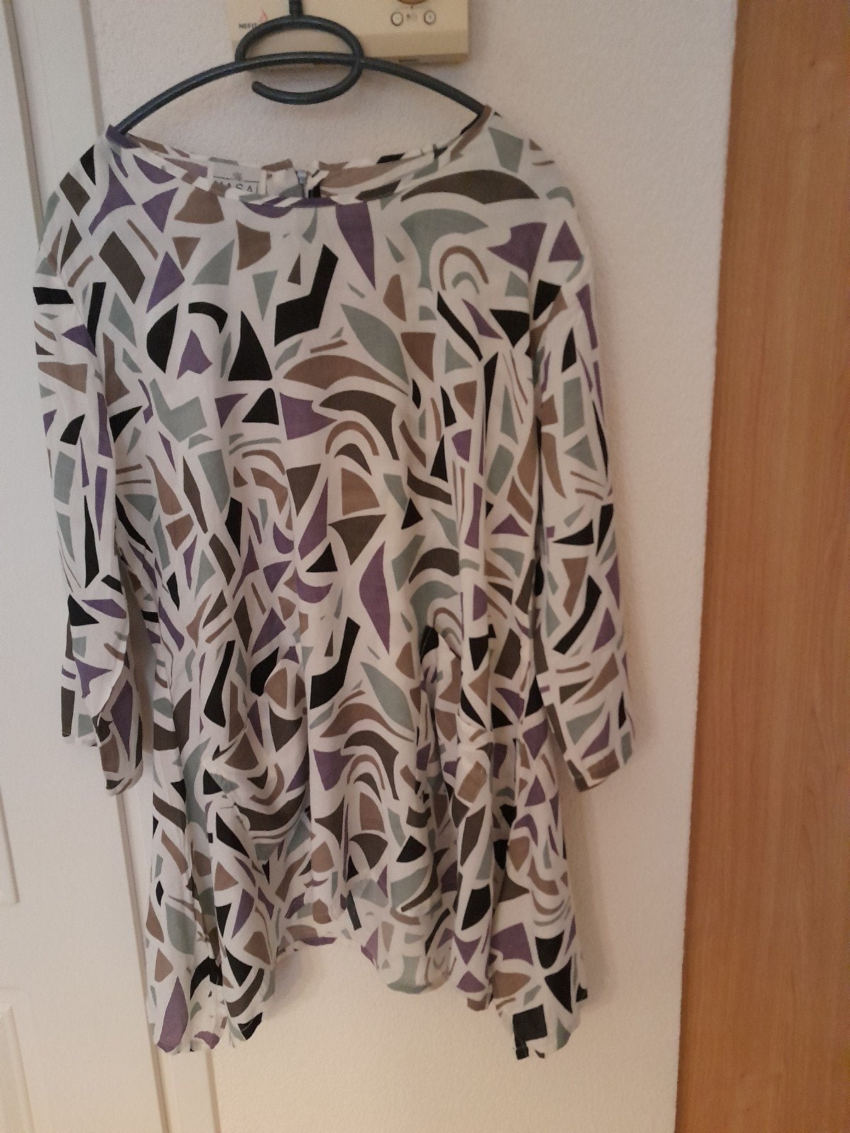 Blouse van Masai valt als L, Kleding | Dames, Blouses en Tunieken, Masai, Verzenden, Zo goed als nieuw, Maat 42/44 (L)