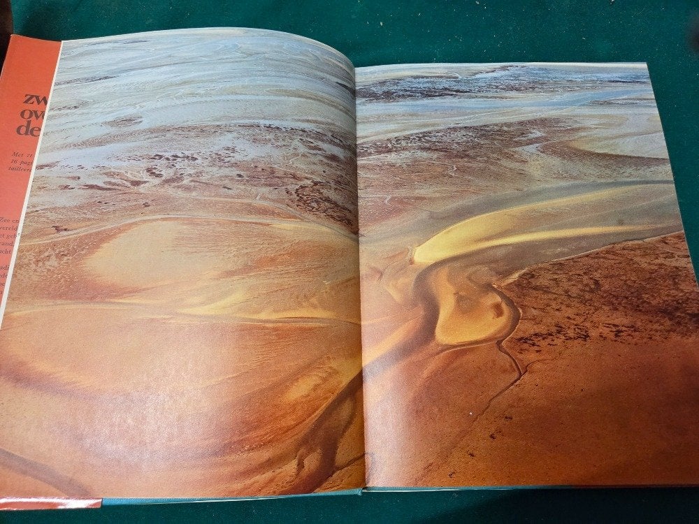 boek zwervend over de wadden 1972, Ophalen of Verzenden