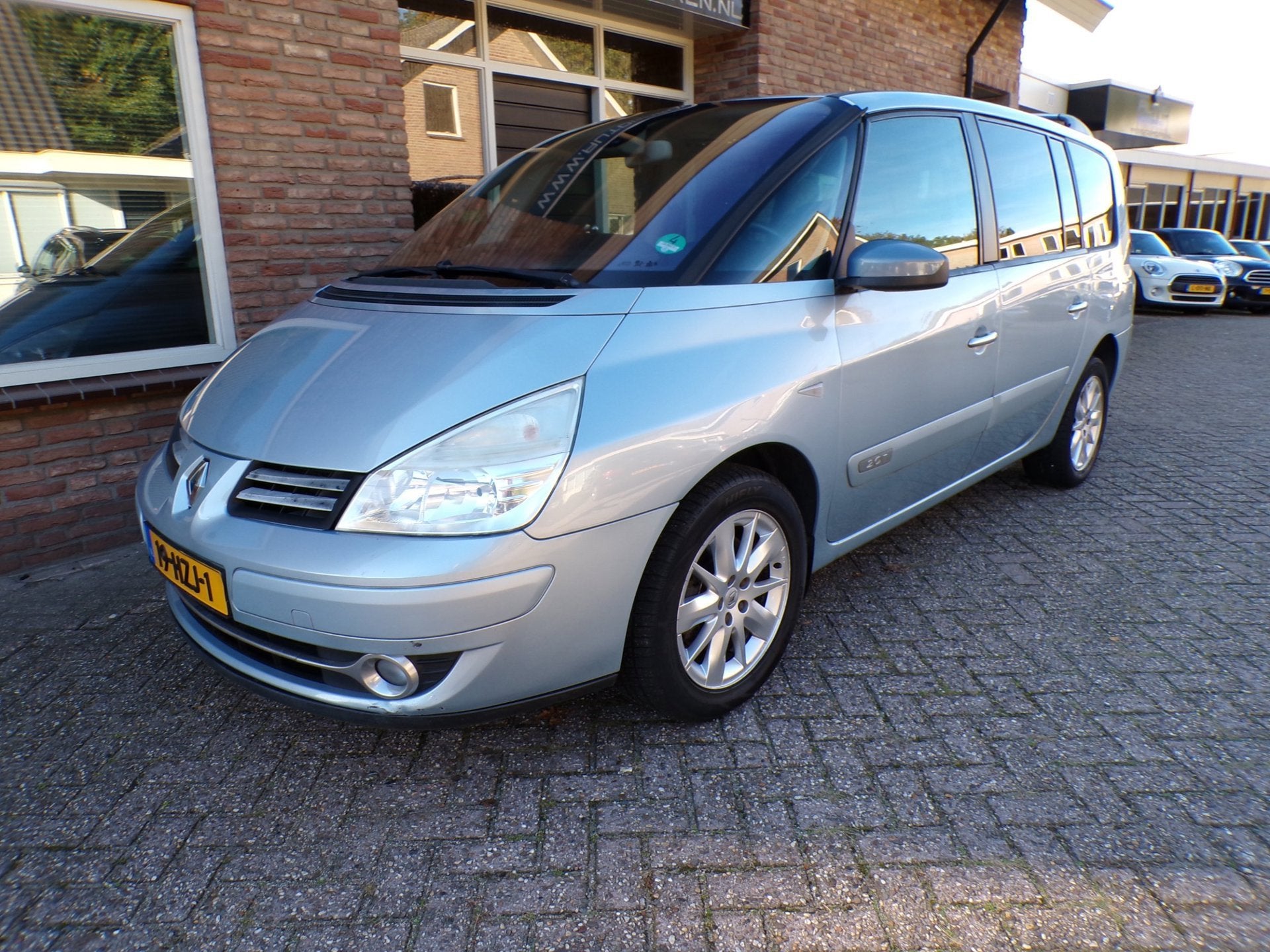 Renault Grand Espace 2.0T Dynamique LPG G3, Auto's, 1998 cc, Zwart, 4 cilinders, 2000 kg
